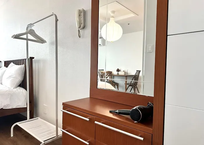 Choco Chacha - 1 Min Walk To Hongdae Station - Free Luggage Storage